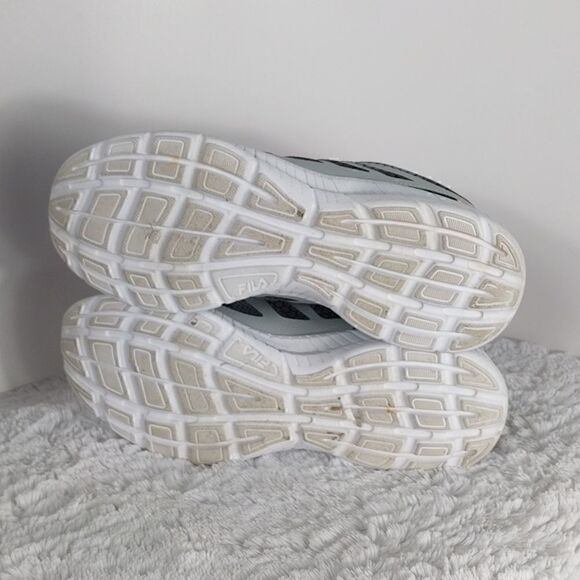 Fila Gray/Pink Lace-up Running Shoes - Picture 4 of 8